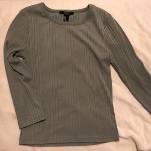 FITTED FOREVER 21 QUARTER SLEEVE (WORN ONCE!)